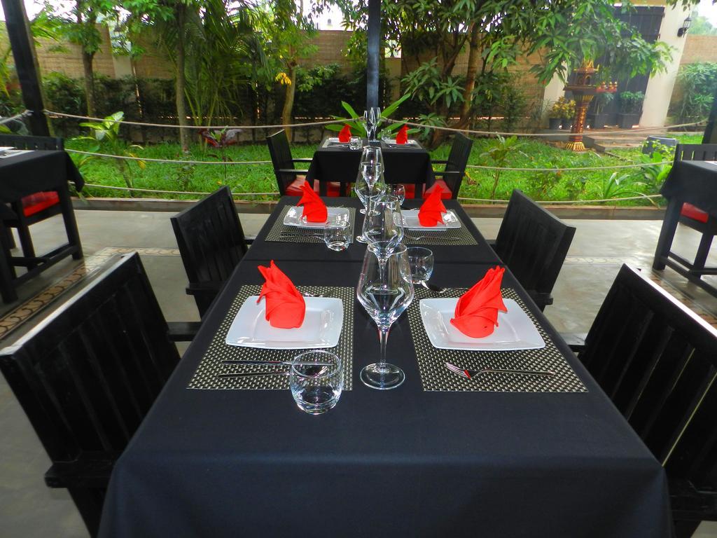 Villa Nissa Siem Reap Exteriör bild