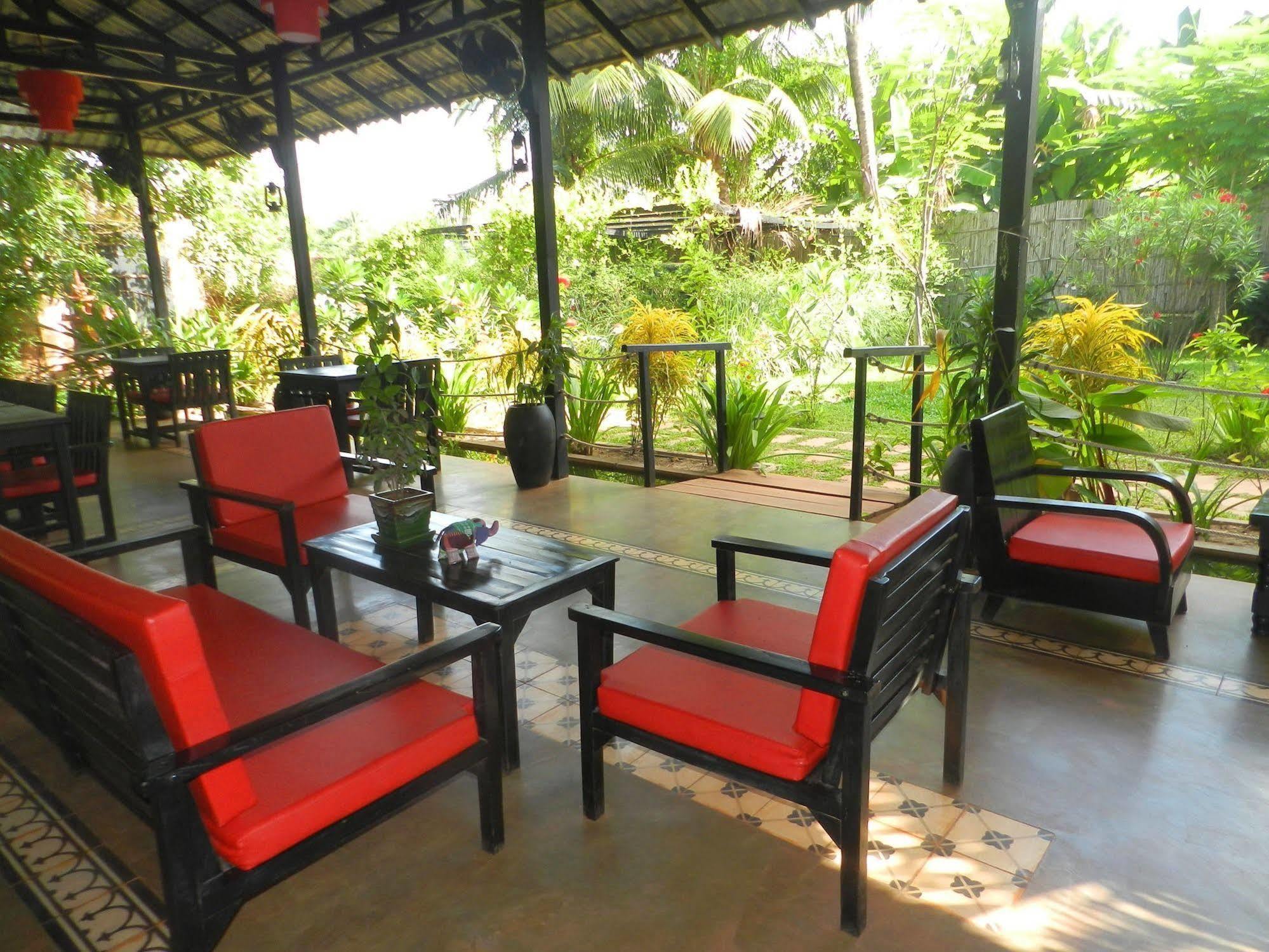 Villa Nissa Siem Reap Exteriör bild