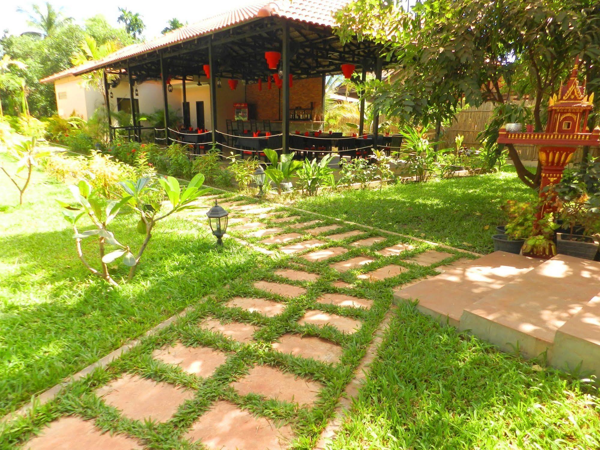 Villa Nissa Siem Reap Exteriör bild