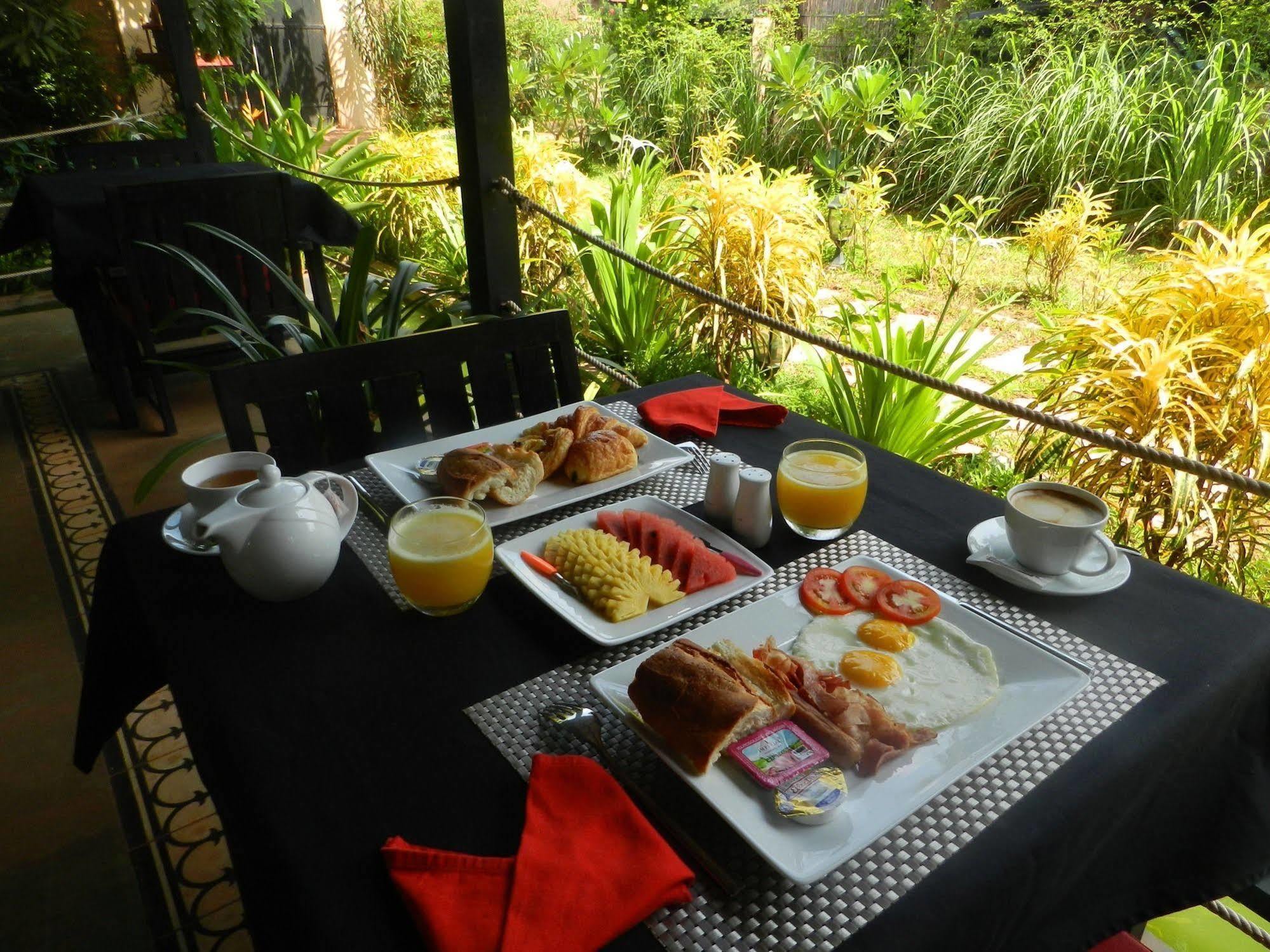 Villa Nissa Siem Reap Exteriör bild